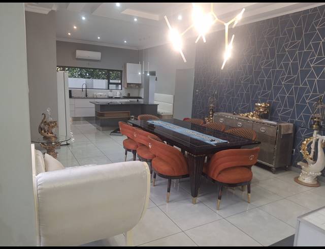 4.5 BEDROOM FREEHOLD FOR SALE IN AQUAVISTA MOUNTAIN ESTATE